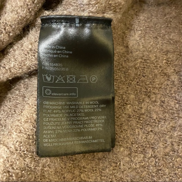 H&M Divided Bouclé Turtleneck Sweater Cowl-neck in Light Taupe - Picture 7 of 8